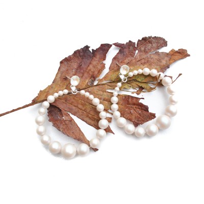 cercei rotunzi cu perle albe