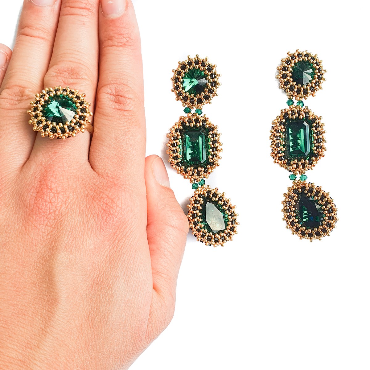 complete Senate evaluate Set bijuterii elegant cu cristale verzi Smarald Lady